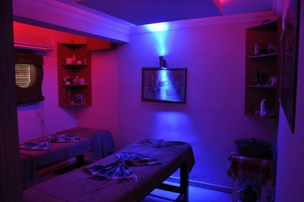 Club Tess Hotel Konaklı 外观 照片
